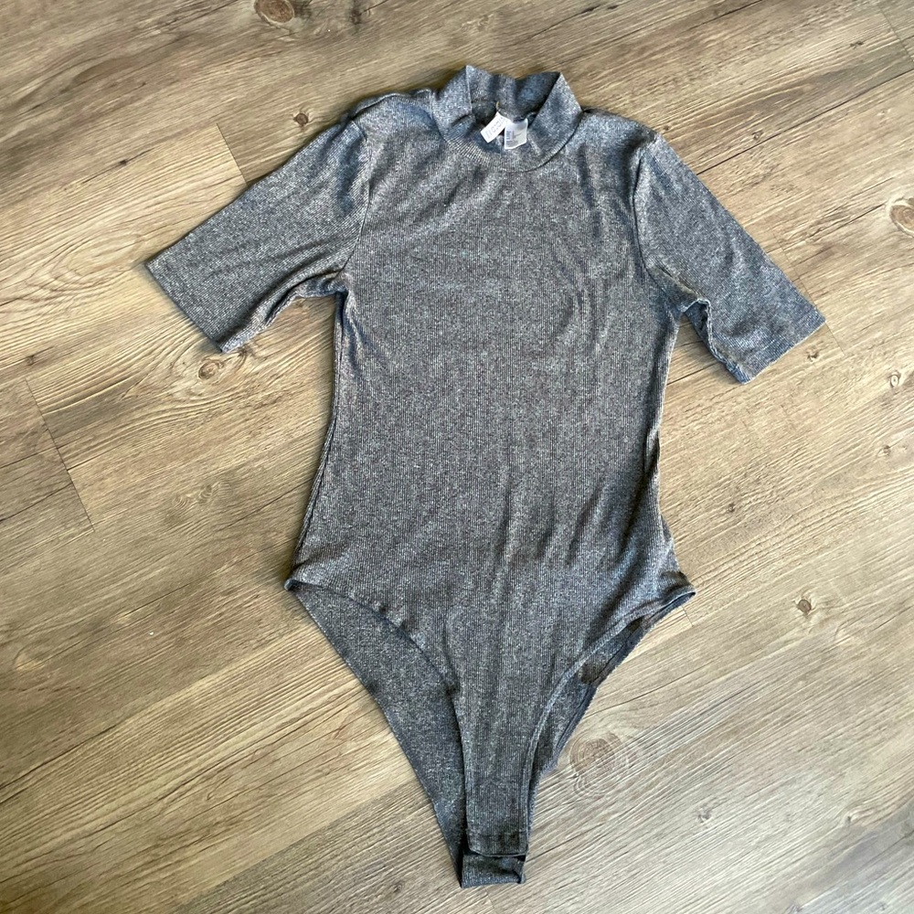 H&M Grey/Light Charcoal Mini Mock Neck Short Sleeve Bodysuit